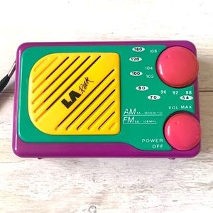 Vintage 80s LA Rock Hand Held Girls Purple Colorblock Radio Music Player AM/FM